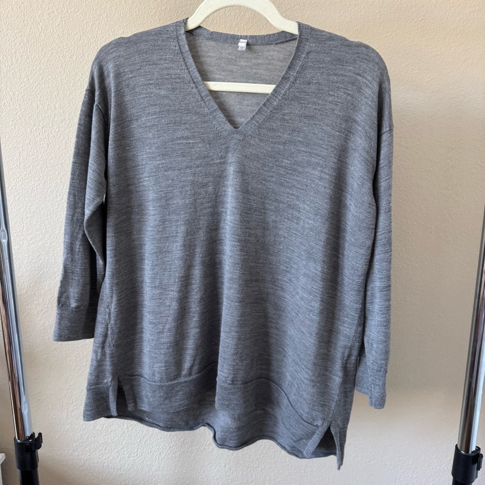 Muji Wool Silk V-Neck Sweater Gray Minimalist Knit XS-S Japan Style Capsule Chic